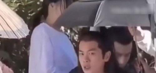 张若昀吃瓜视频完整版,揭秘娱乐圈幕后故事