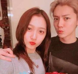 学院美女吃瓜事件视频,美女吃瓜事件视频引发热议