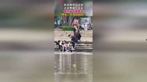 吓人吃瓜群众视频播放,揭秘吓人吃瓜群众视频播放背后的秘密